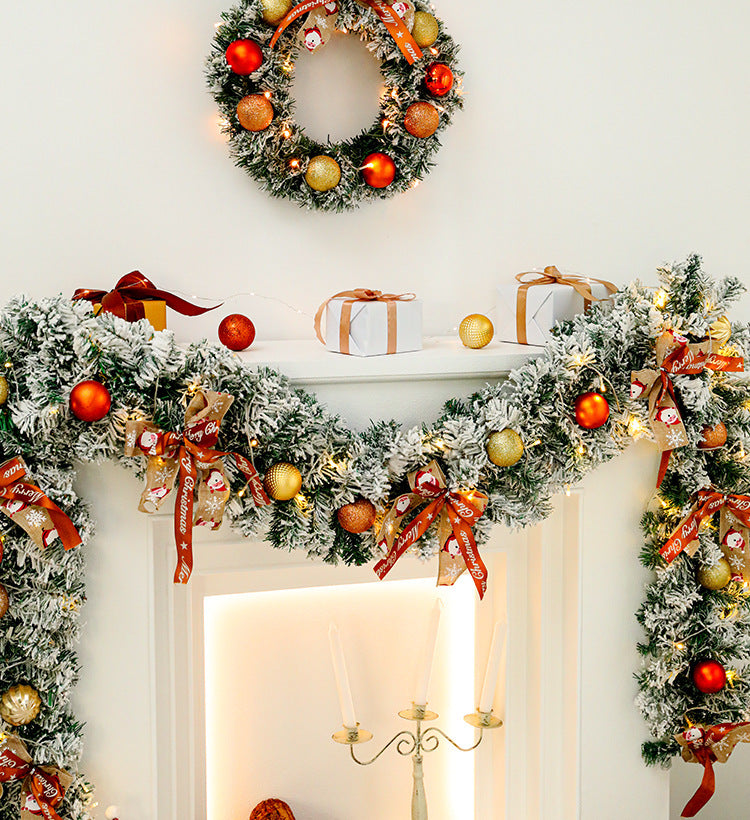 LED Weihnachtskranz – Tür- und Wanddeko mit Kugeln, Zapfen & Schleifen