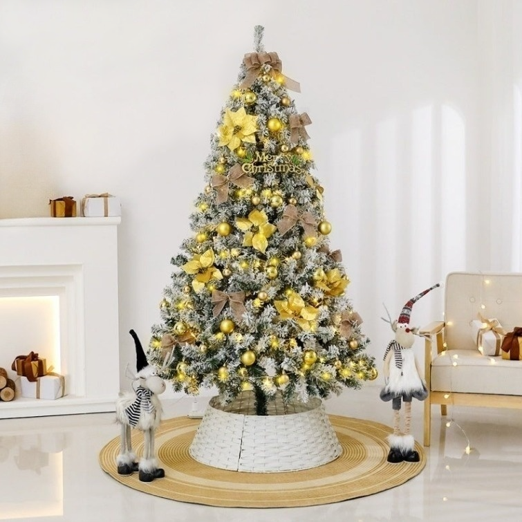 Künstlicher Weihnachtsbaum 150 cm – Mit LED & Gold-Dekoration, Schneeeffekt
